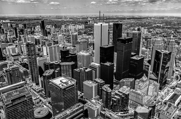 新建公寓锐减22%,多伦多公寓市场跌至20年来最低点,已无人再建2 新建公寓锐减22%,多伦多公寓市场跌至20年来最低点,已无人再建2