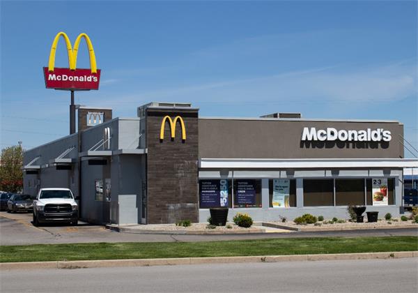 底特律麦当劳经理被同事刺死，嫌犯被控一级谋杀1