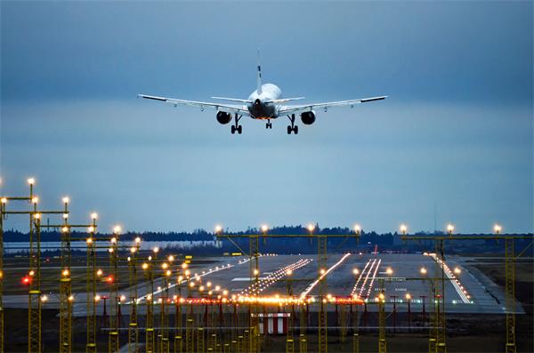延误、取消、赔偿纠纷,加拿大交通部门被航空公司投诉淹没1 延误、取消、赔偿纠纷,加拿大交通部门被航空公司投诉淹没1
