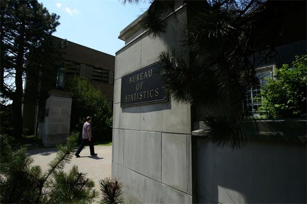 加拿大统计局将于10月终止大多数定期和临时雇佣合同1