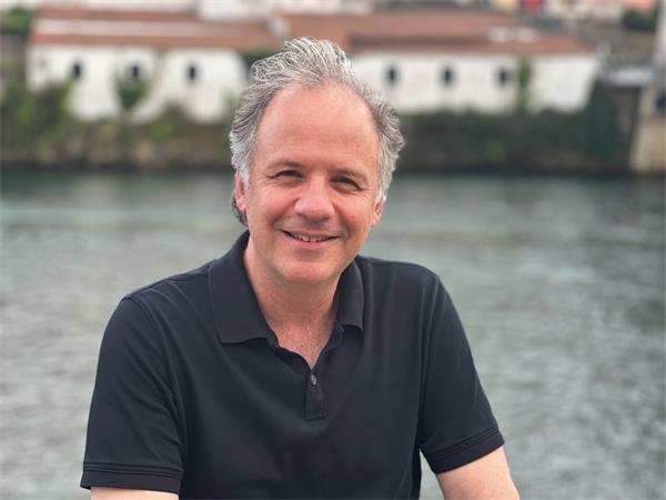 专家警告：加拿大人的健康数据可能被移交给美国当局2