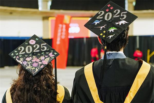 权威学术排名评选出加拿大十佳大学1