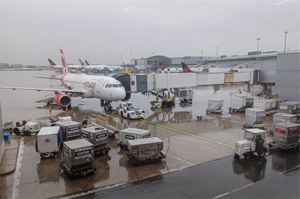 加拿大国内航线机票为何比国际航班更贵？MEI报告揭示关键原因2