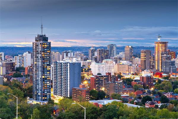 加拿大主要城市租赁市场集体降温,多伦多租金大幅下滑11.9%1 加拿大主要城市租赁市场集体降温,多伦多租金大幅下滑11.9%1