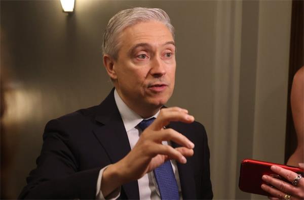 渥太华设定 100 天时间表解决加拿大税务局延误和服务问题1