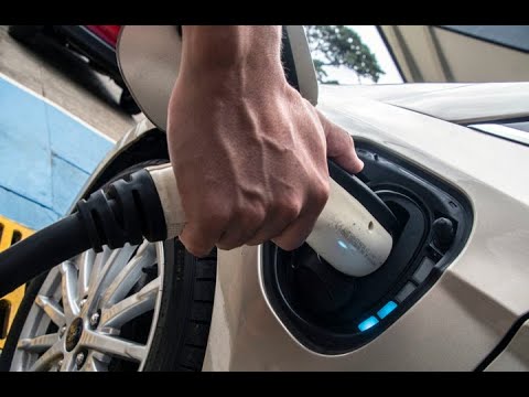 自由党卡尼政府暂停2026年电动汽车目标，宣布“购买加拿大产品”政策2