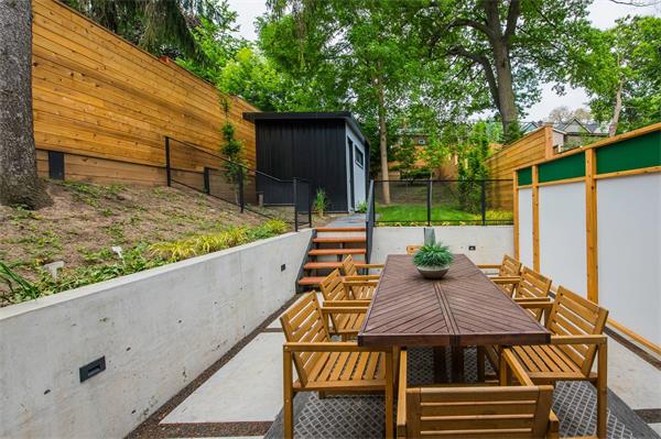 这处价值 400 万加元的多伦多房产在短短 5 年内价格翻了一番2