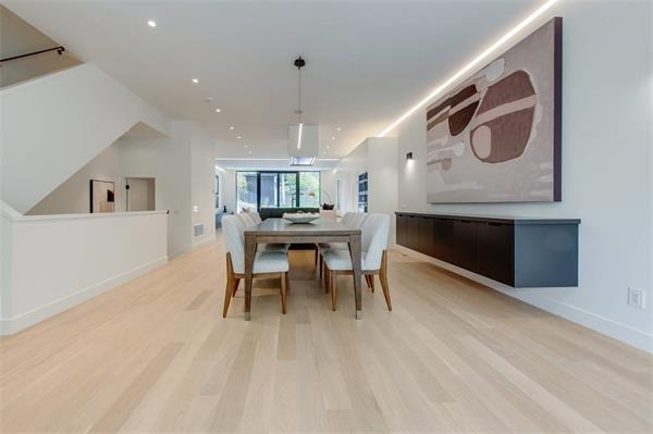 这处价值 400 万加元的多伦多房产在短短 5 年内价格翻了一番5