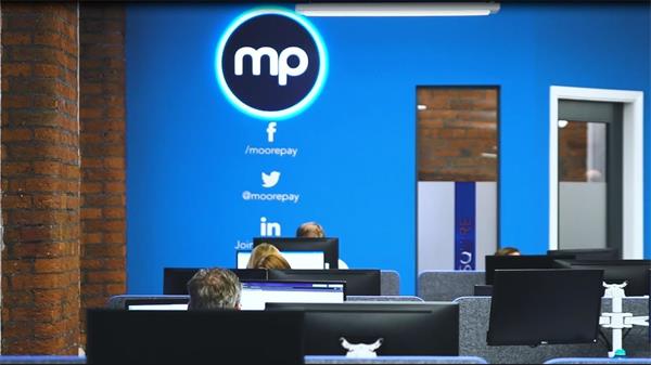 全球最低工资排行榜出炉，加拿大竟排第十，你的收入够生活吗？2