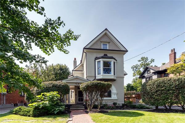 多伦多这栋指定的遗产住宅售价不到 600 万加元1