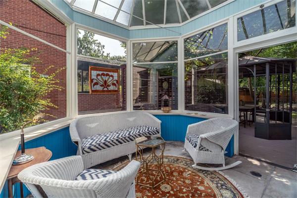 多伦多这栋指定的遗产住宅售价不到 600 万加元4