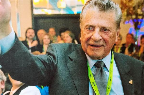 保罗·杜罗谢：魁省史无前例的捐赠改变了许多人的生活1