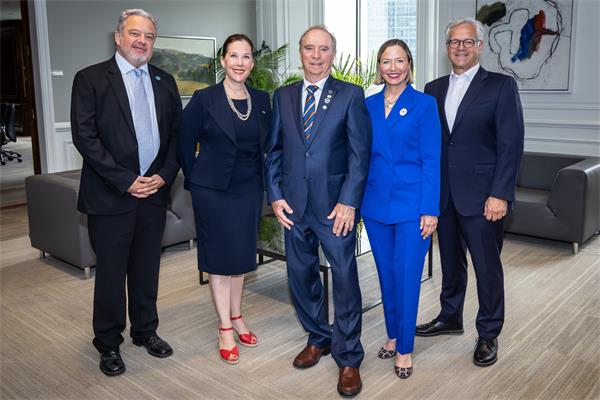 保罗·杜罗谢：魁省史无前例的捐赠改变了许多人的生活2