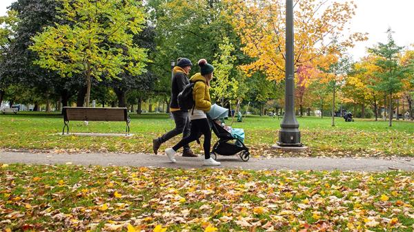 加拿大生育率创新低，跌至历史最低水平 1.251