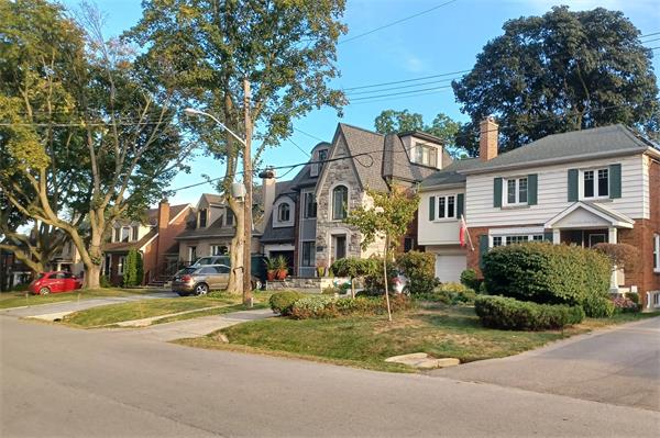 多伦多房地产价格暴跌，目前平均房价如下1