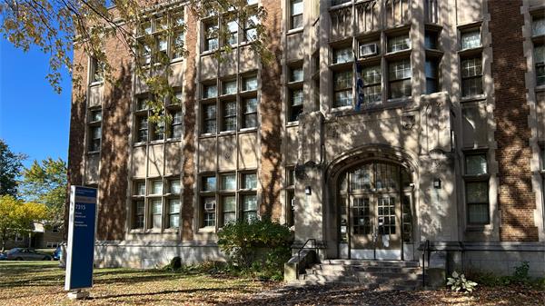蒙特利尔一名 14 岁女孩在学校遭袭击，一名男孩被控谋杀未遂1