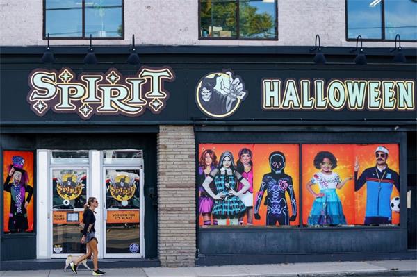 哈德逊湾公司倒闭引发商业地产连锁反应：Spirit Halloween成“救场英雄”1