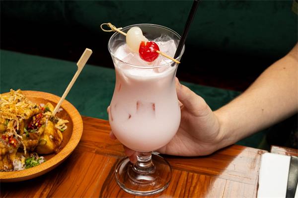 位于多伦多希腊城有一家正宗的印尼餐厅4