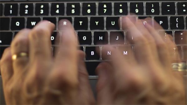 美国男子因泄露加拿大学生信息被判入狱1