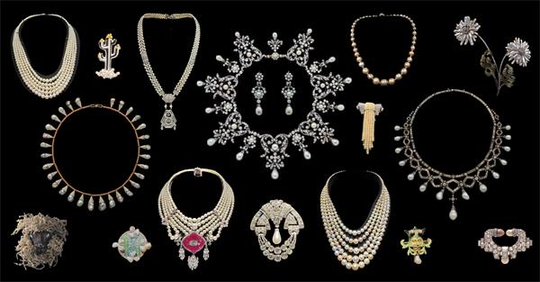 巴黎 Louvre Museum 珠宝被盗：窃贼四分钟内闯入，博物馆当天关闭3