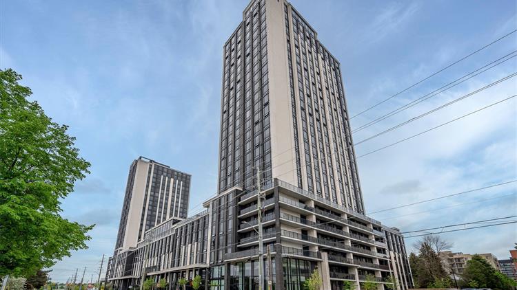 【滑铁卢大学区核心地段】 Waterloo ICON 南塔高层1+1房转角单位 带产权车位及储物柜   