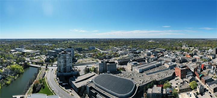 英语、粤语和国语地产经纪 | 滑铁卢与圭尔夫华人买房卖房首选服务1