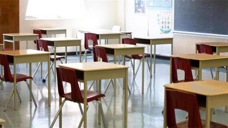 安省拟将教师培养周期缩短至一年：加快入职以应对师资短缺