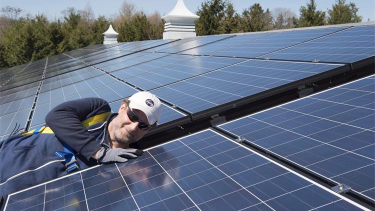 时隔十多年，安省再次推进大规模风能与太阳能开发