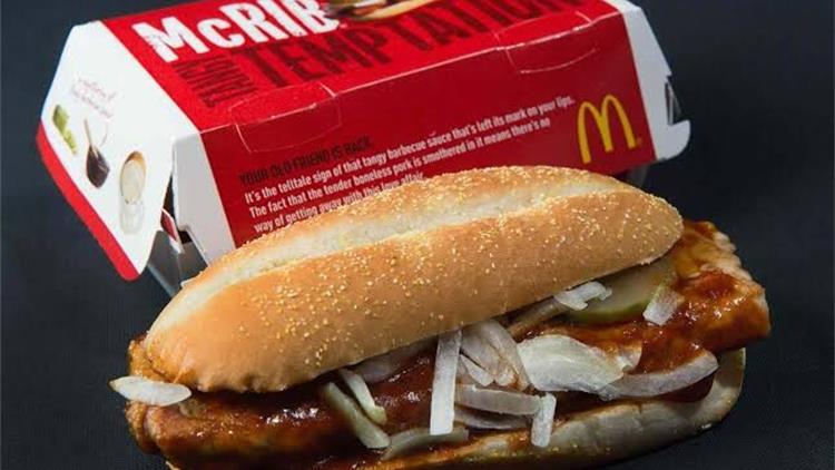 麦当劳的McRib是否误导顾客以为含肋排肉？美国法官准许诉讼继续